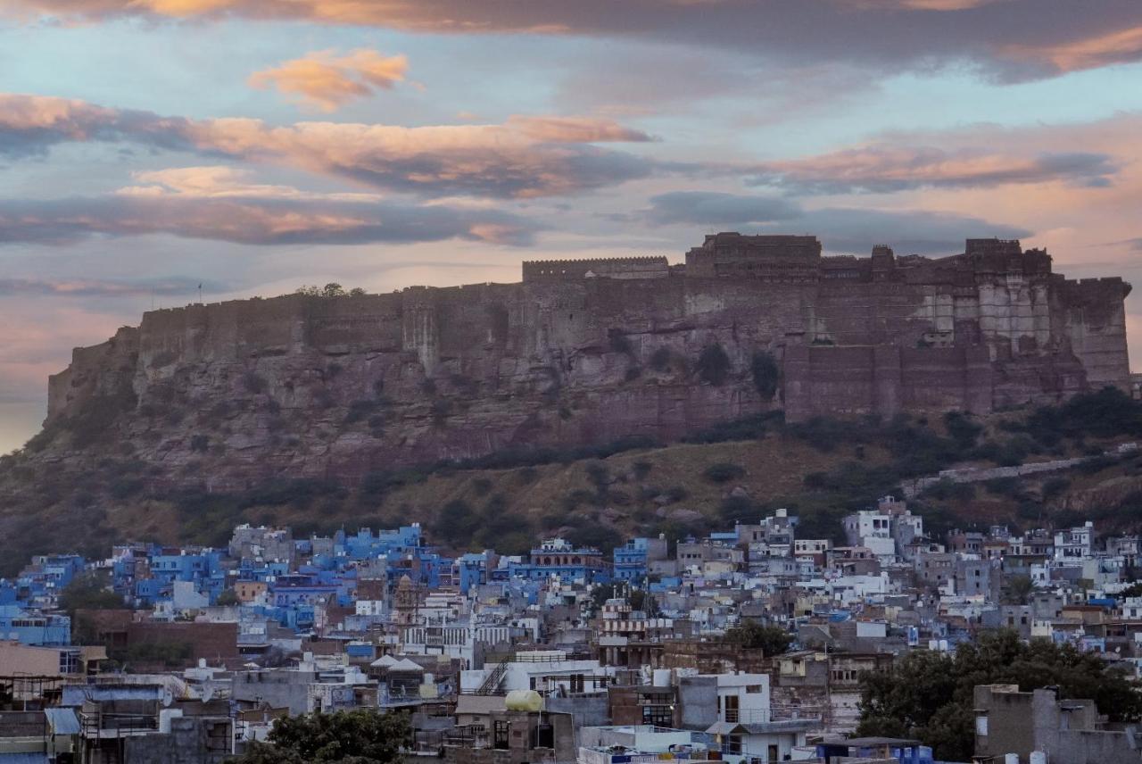 Hinduja Haveli Gulab Sagar Hotel Jodhpur  Exterior foto